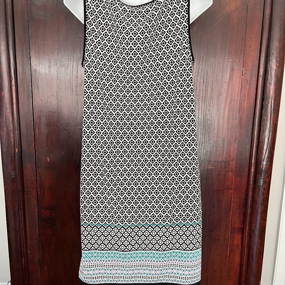 Studio M Fun Patterned Dress - Picture 4 of 7